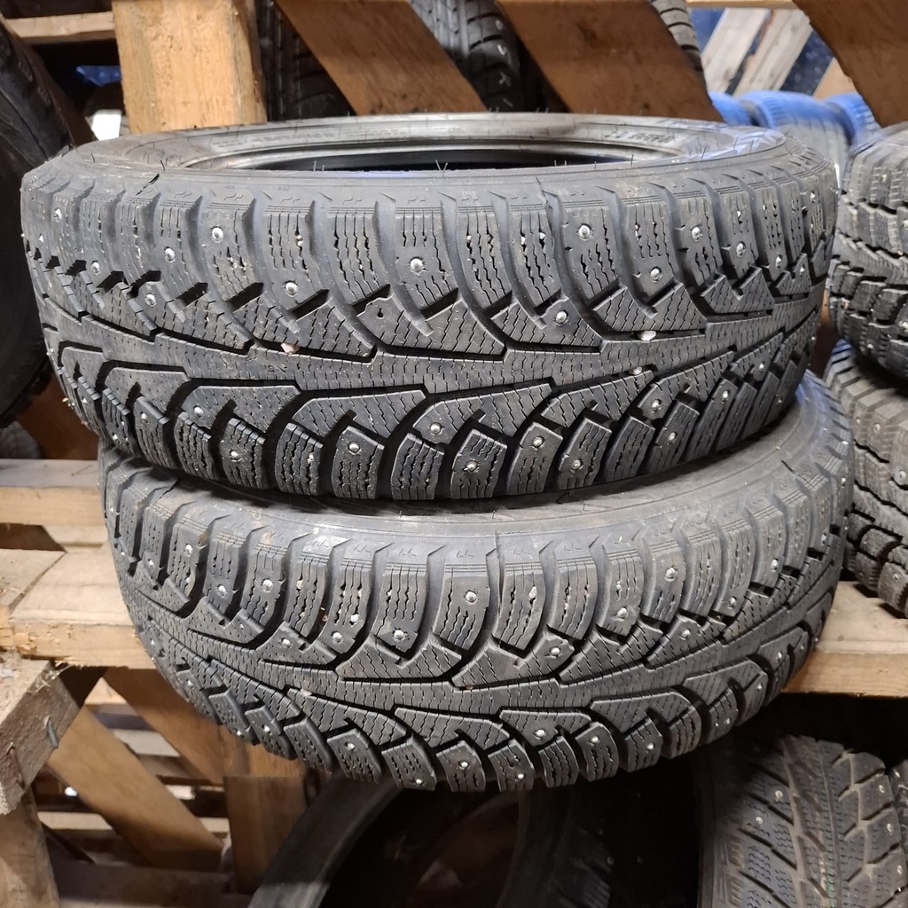 185/70R14 92T XL Nokian Nordman 5 Käytetty nastarengas 7mm DOT-15