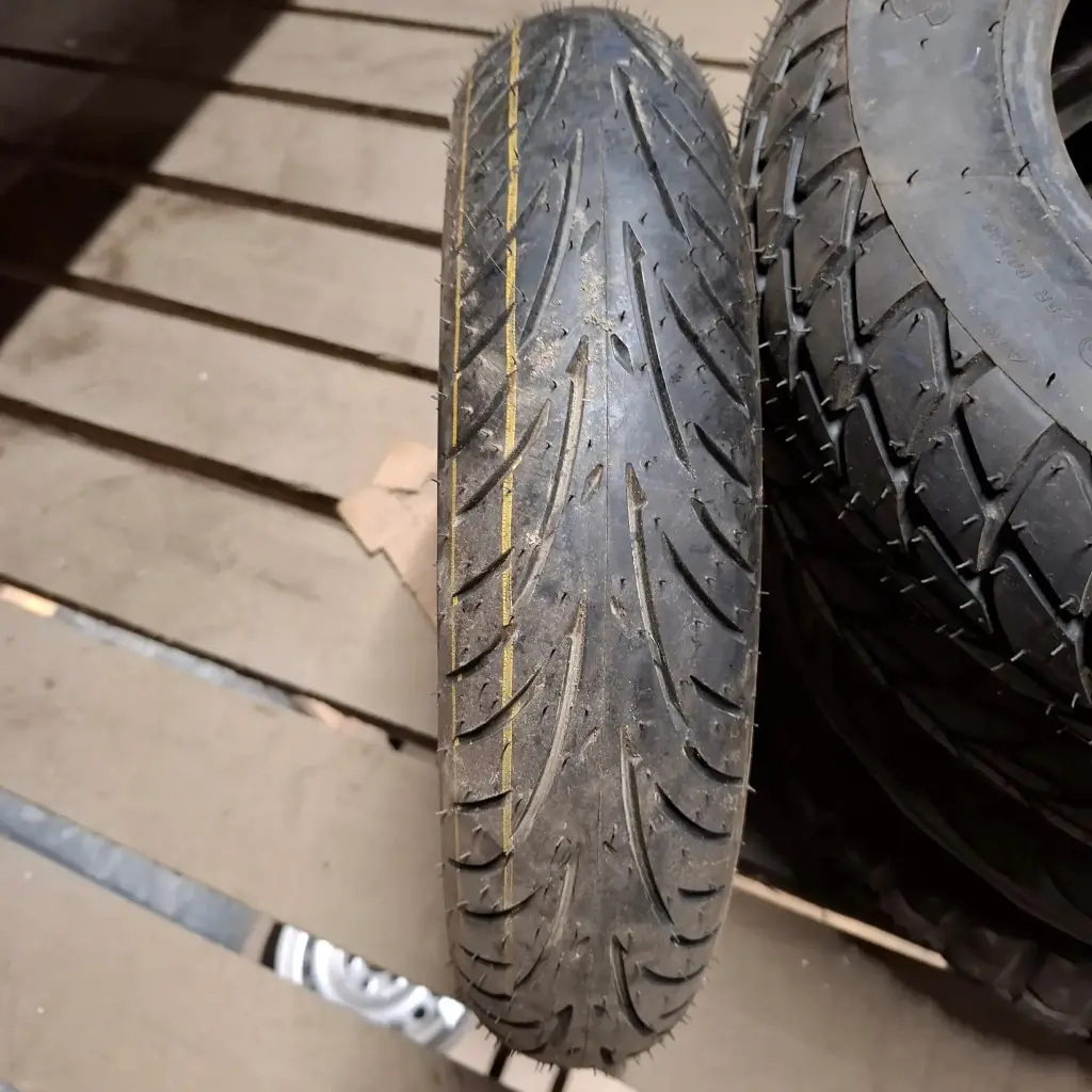 3,50-10 M/C 51P Mitas TouringForce-SC Käytetty MP-Rengas Ajamaton DOT-22