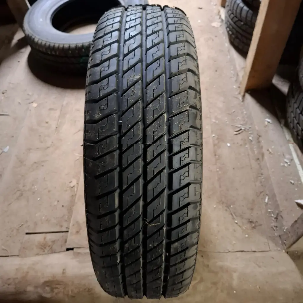 195/70R15 97S Pinnoitettu Ajamaton kesärengas DOT-95
