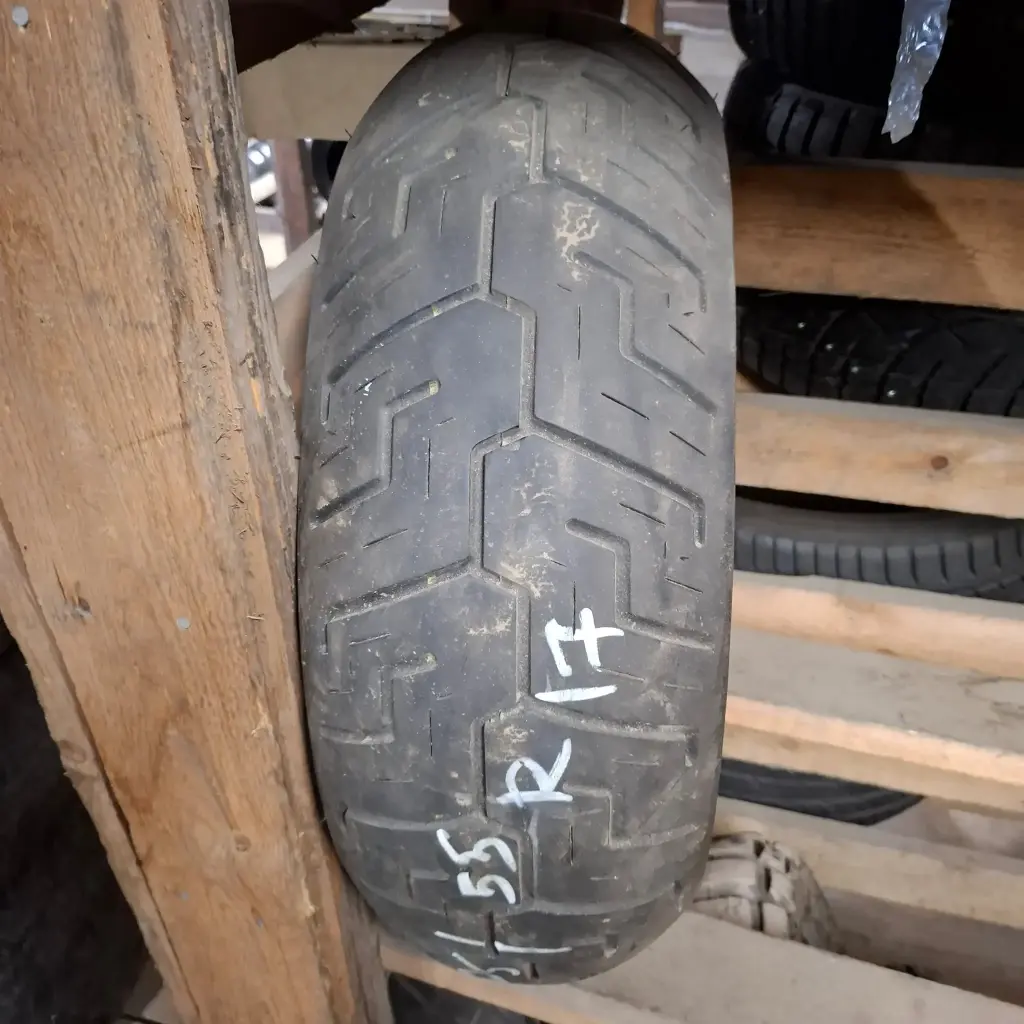 200/55R17 M/C 78V Dunlop D401 Käytetty MP-Rengas 5mm DOT-14