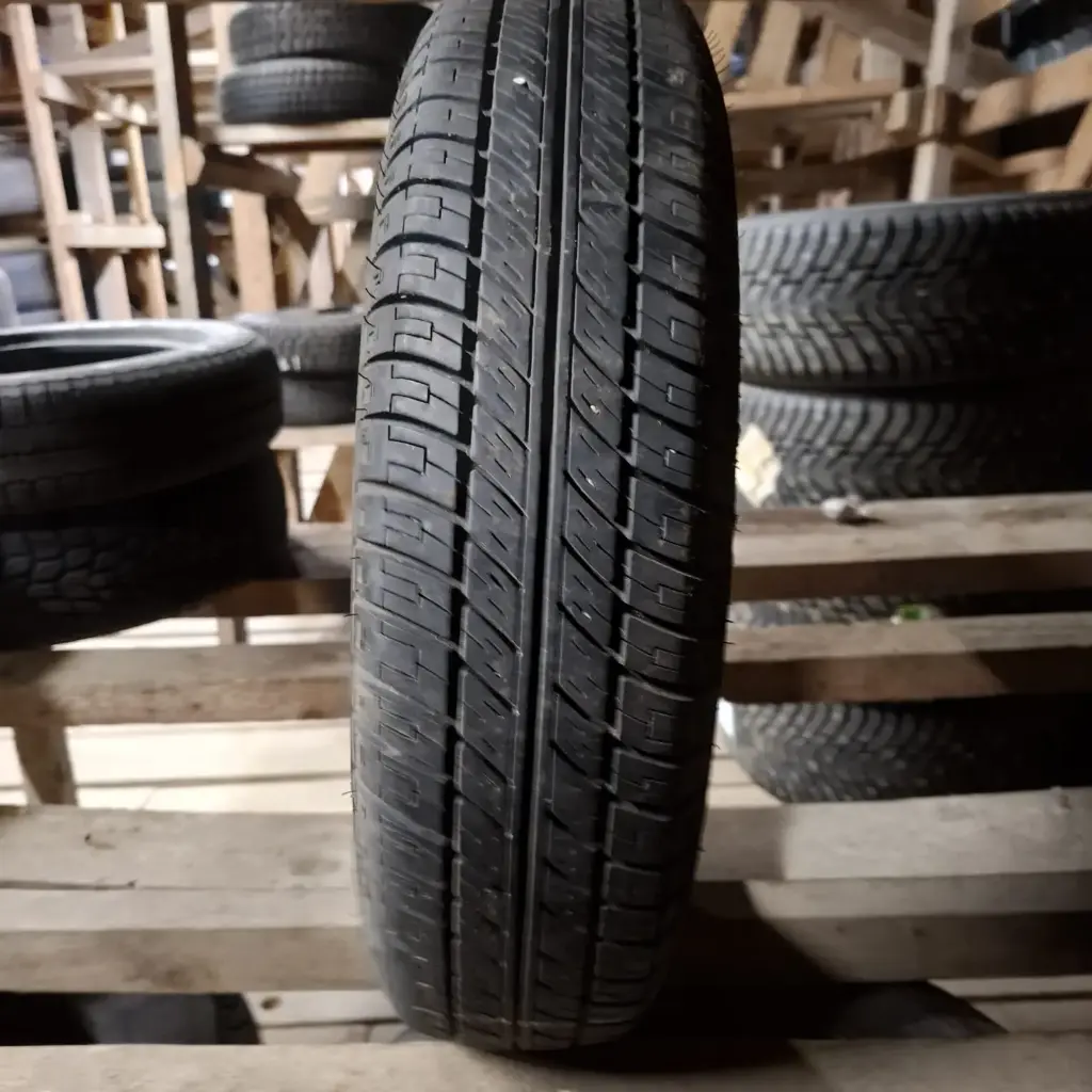 145/80R13 75T Matador MP12 Käytetty kesärengas 5,5mm DOT-10
