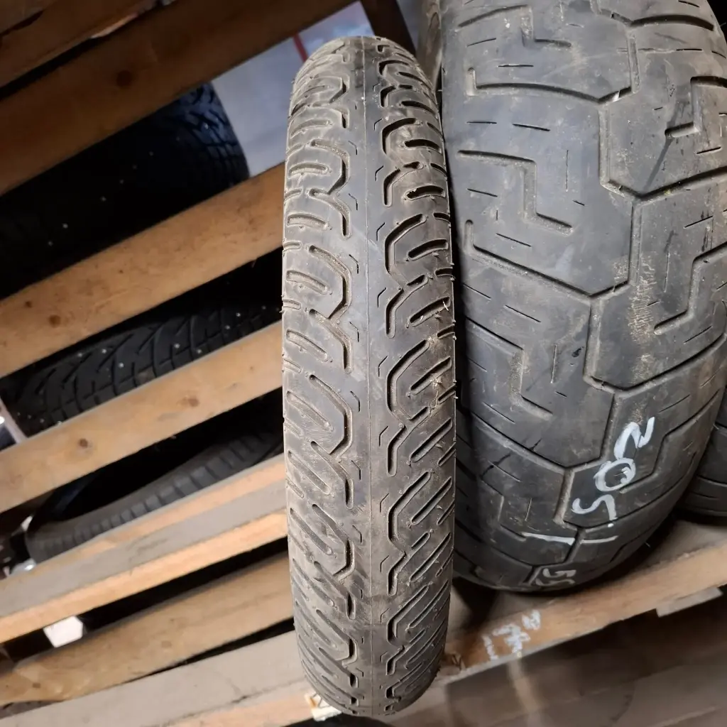 100/90-17 55P Nylon TVS Tyres Käytetty MP-Rengas Ajamaton DOT-09
