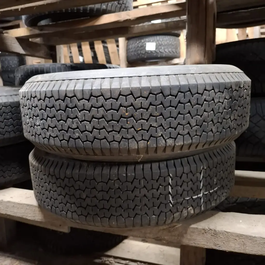 6.00L-16 4PR Dunlop Racing CR48 Käytetty Rättirengas 4,5mm