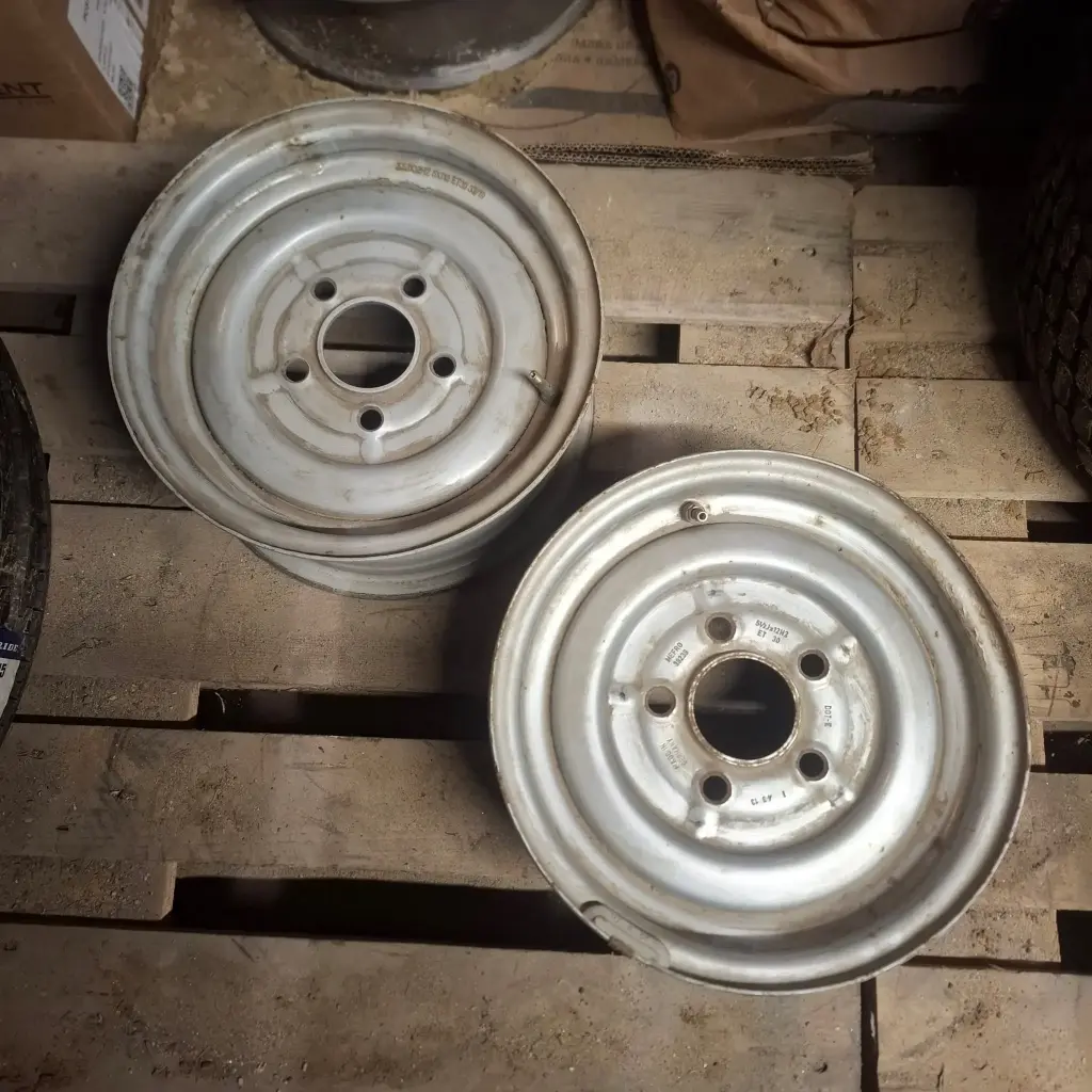 Käytetty Peräkärryn Peltivanne 5x112 ET30 KR66,6 5,5x12"