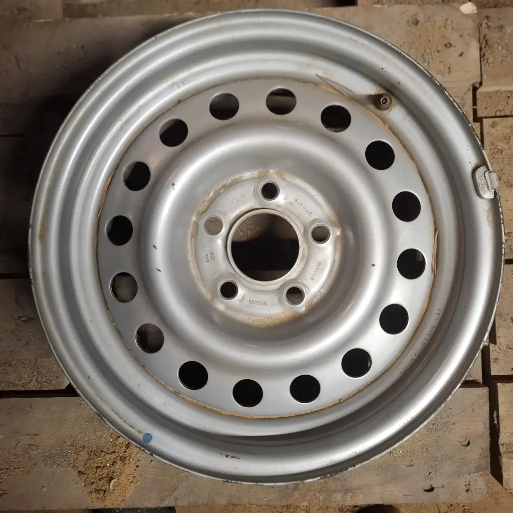 Käytetty Peräkärryn Peltivanne 5x112 ET30 KR66,6 6x15"