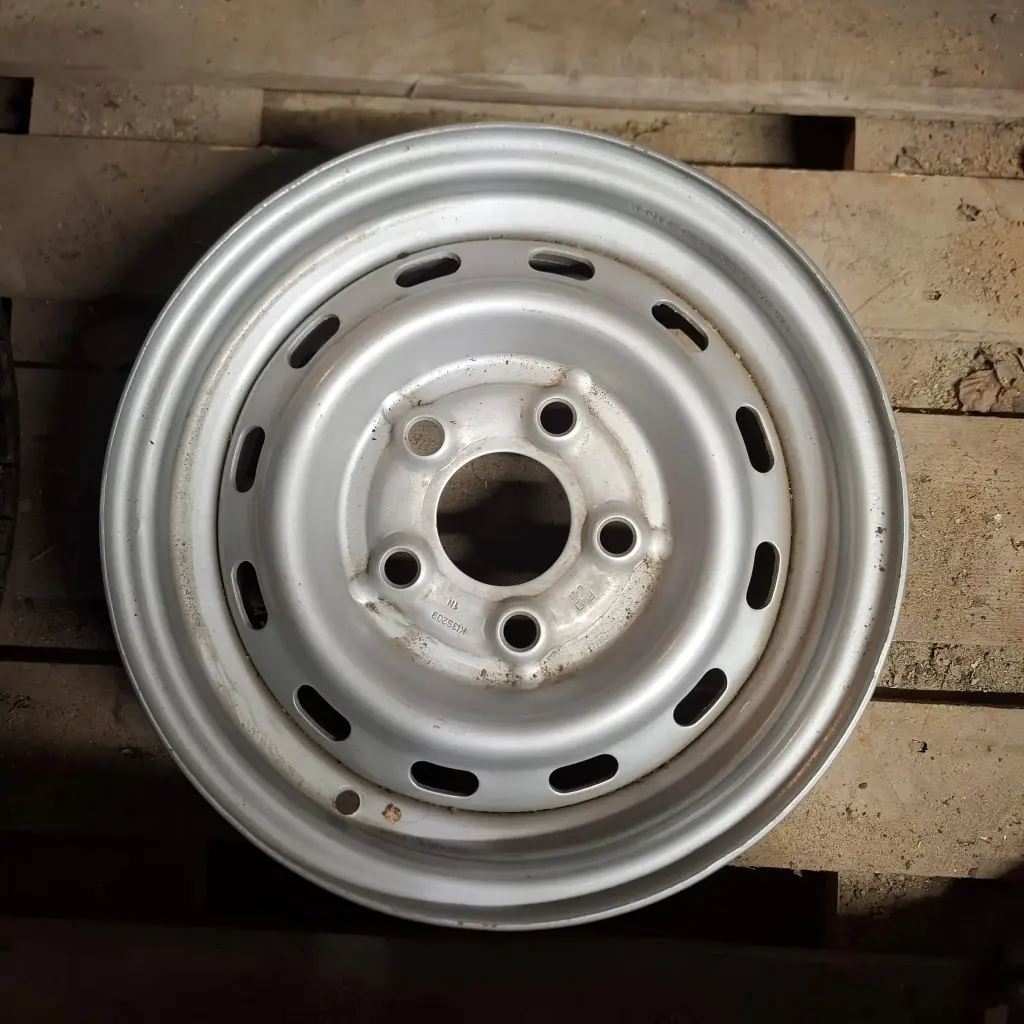 Uusi Peräkärryn Peltivanne 5x112 ET30 KR66,6 5x13"