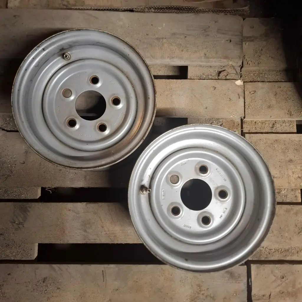 Käytetty Työkoneen vanne 5x112 ET25 KR67 6x10"