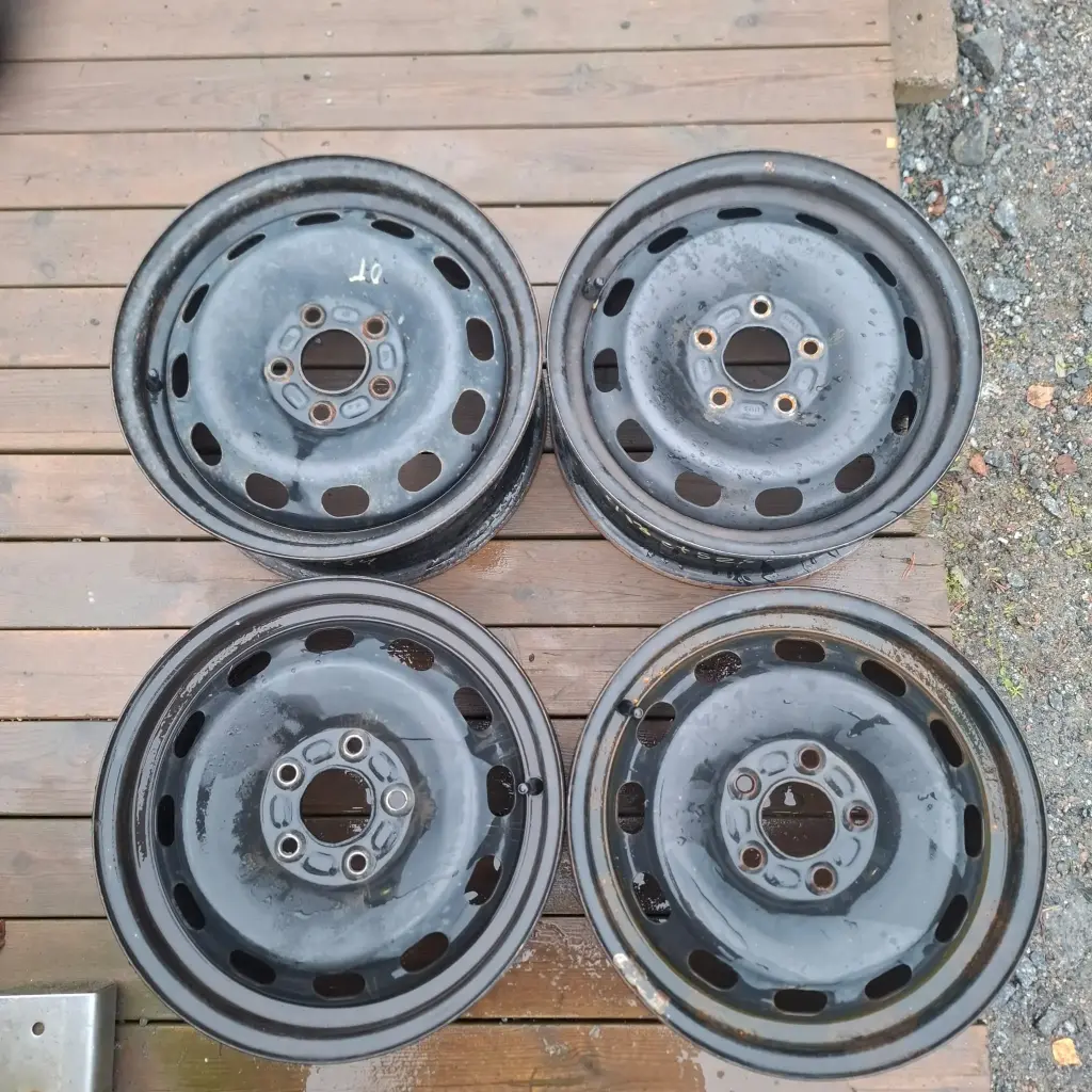 Käytetty Peltivanne 5x108 ET52,5 KR63,4 6x15"