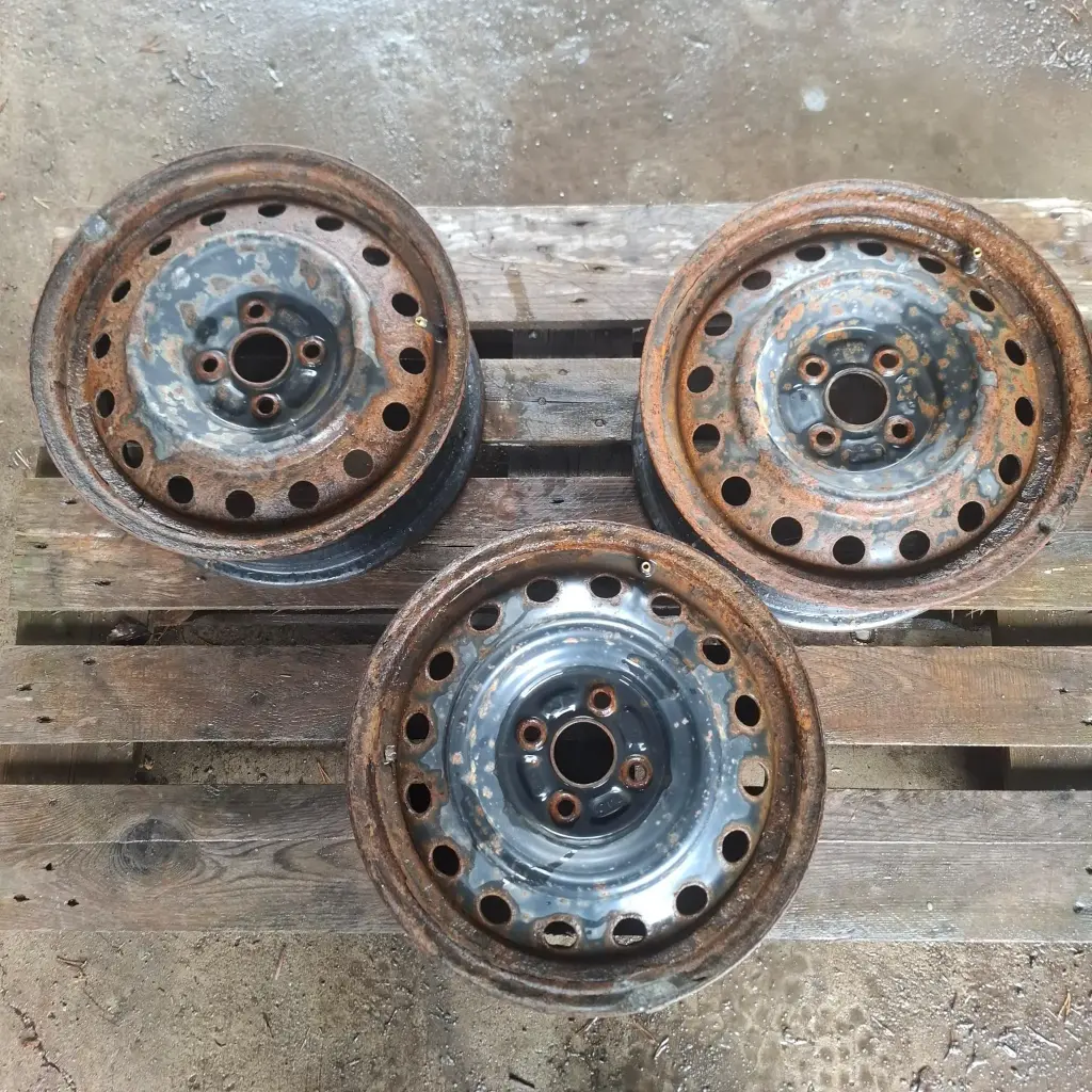 Käytetty Peltivanne 4x100 ET45 KR54,1 6x15"