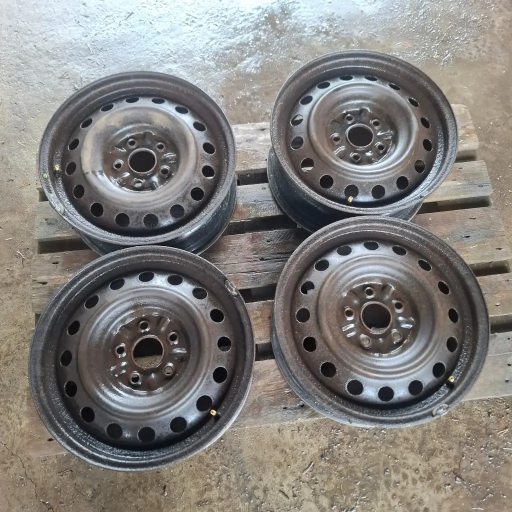 Käytetty Peltivanne 5x114,3 ET45 KR60,1 6,5x16"