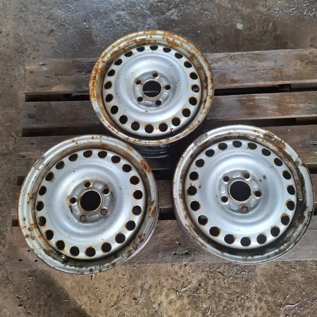 Käytetty Peltivanne 5x108 ET52,5 KR63,4 6x15"