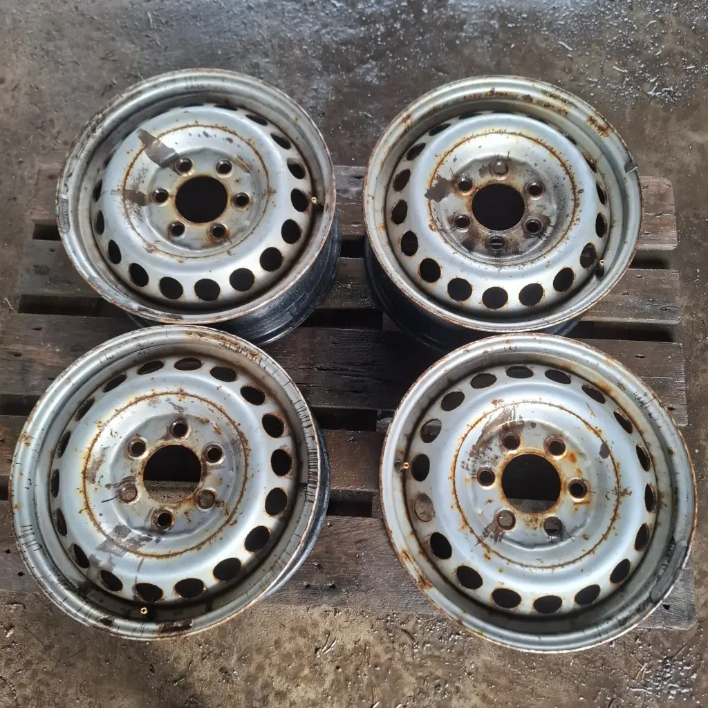 Käytetty Peltivanne 6x130 ET62 KR84,1 6,5x16"
