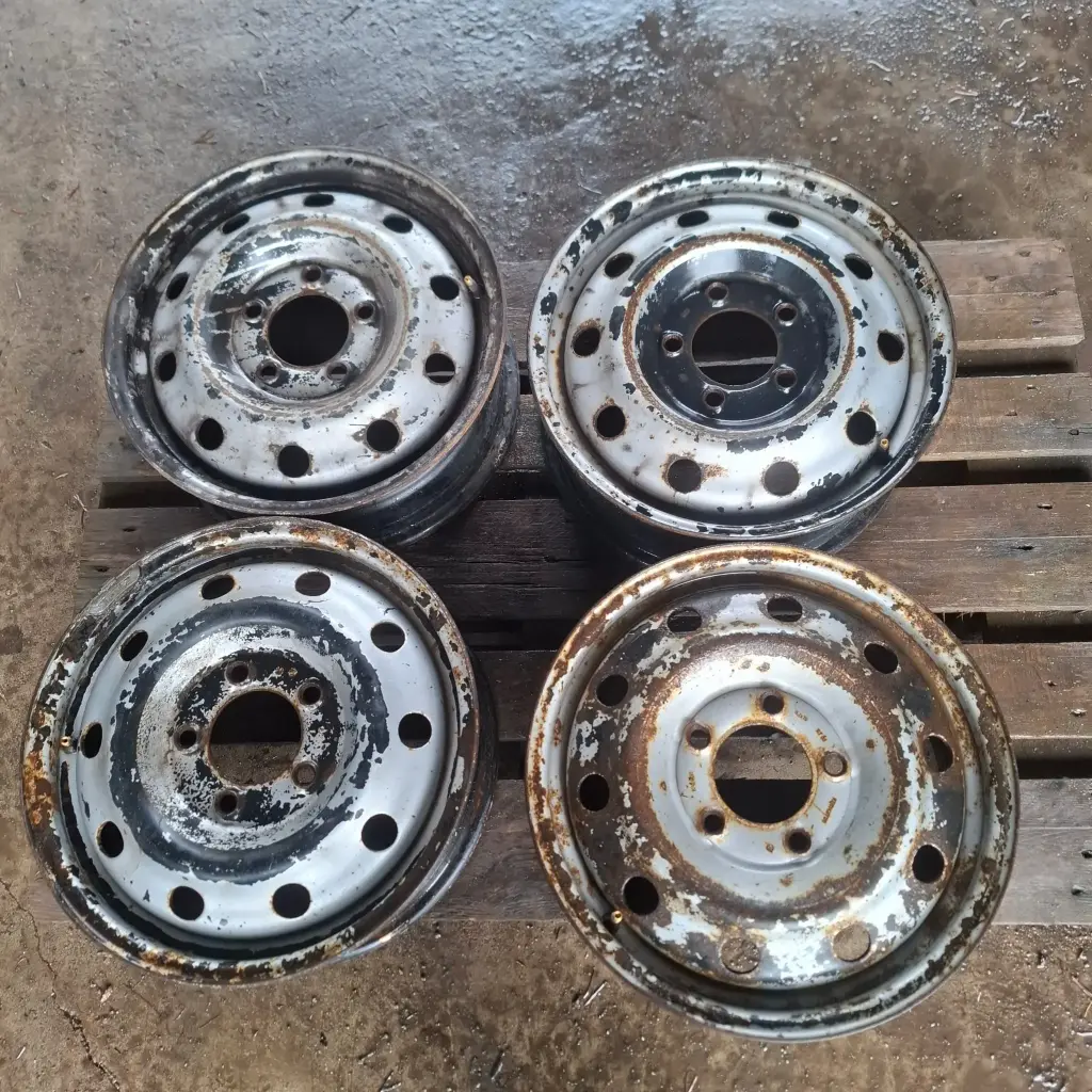 Käytetty Peltivanne 5x130 ET66 KR89,1 6x16"