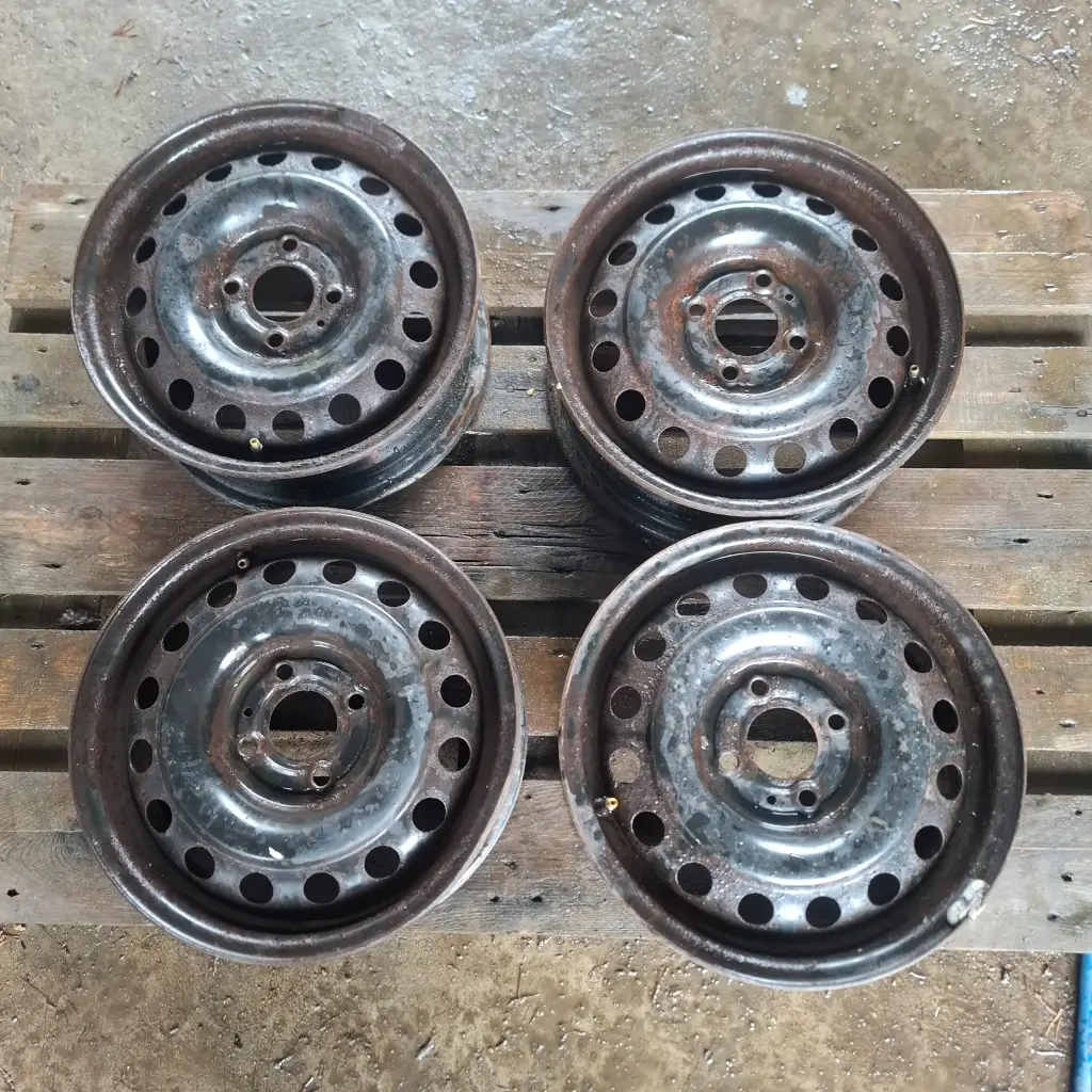 Käytetty Peltivanne 4x100 ET43 KR60,1 5x14"