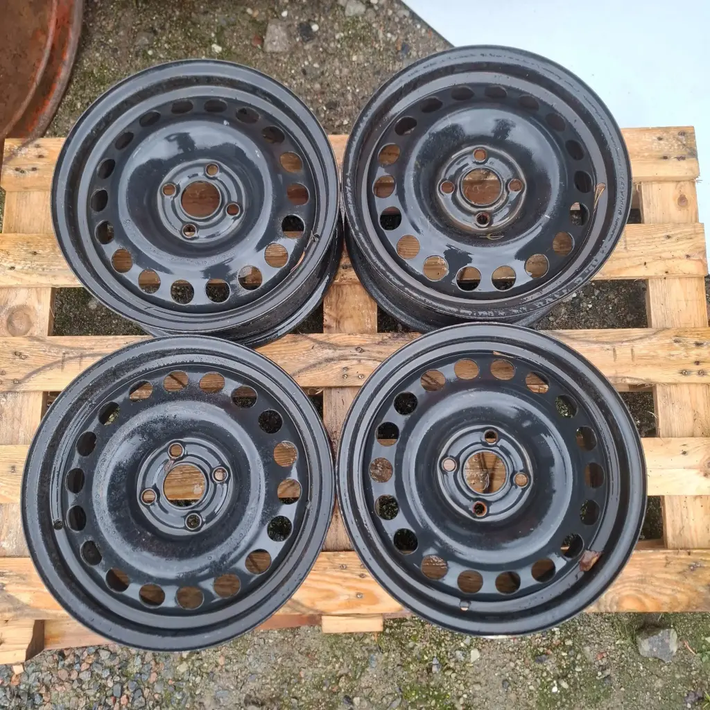 Käytetty Peltivanne 4x100 ET49 KR57,1 6x15"