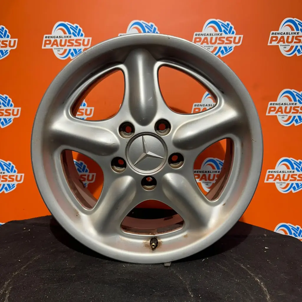 Käytetty MERCEDES vannesarja 5x112 ET37 KR66,6 6,5x15"