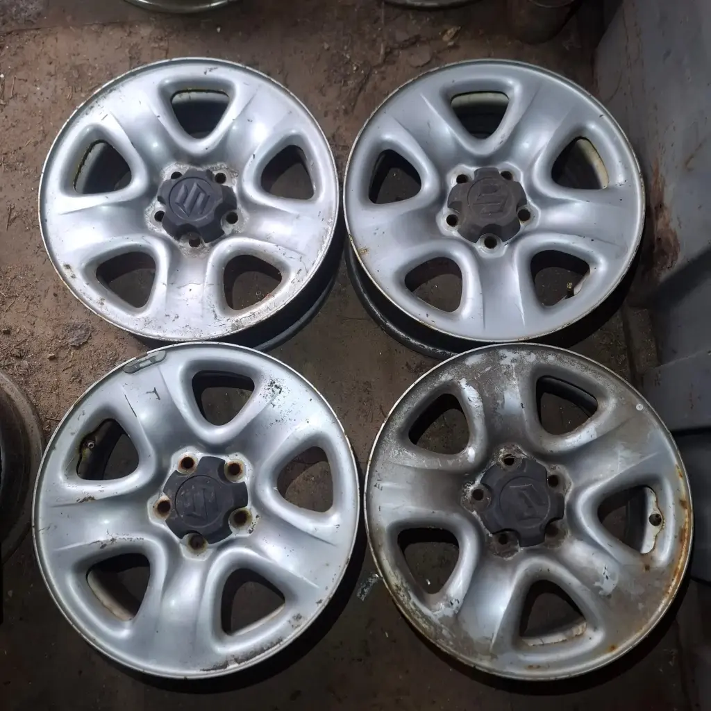 Käytetty Peltivanne 5x114,3 ET43 KR60,1 6,5x16"