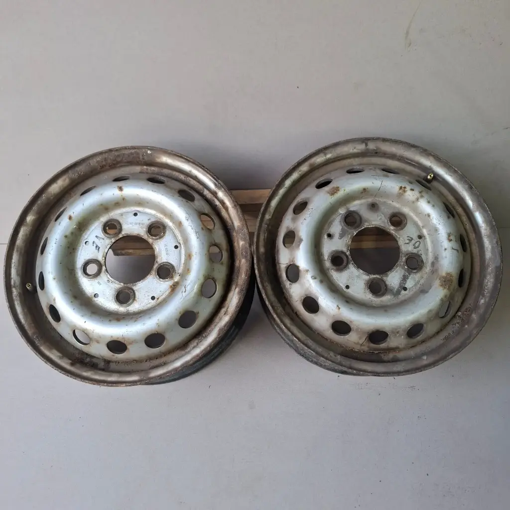 Käytetty Peltivanne 5x130 ET73 KR84,1 6x15"