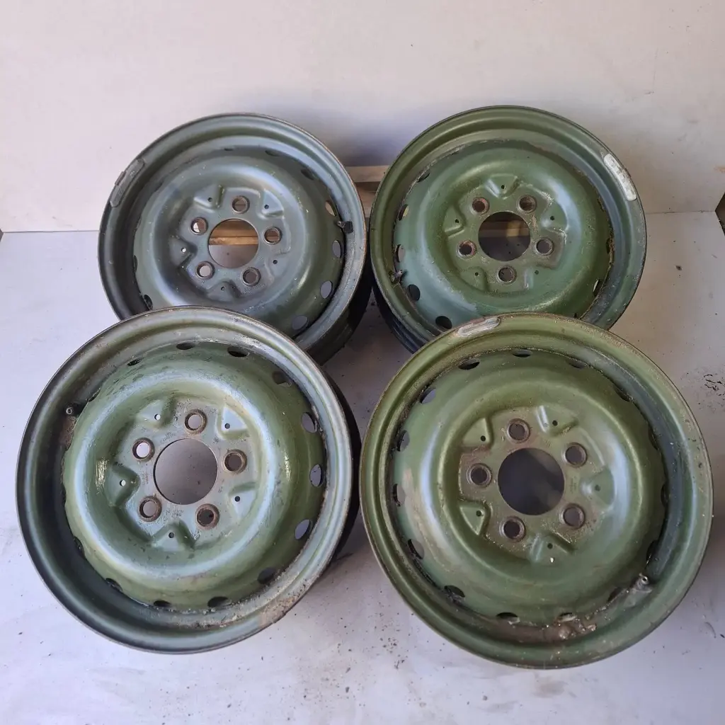 Käytetty Peltivanne 5x130 ET62 KR84,1 5,5x16"