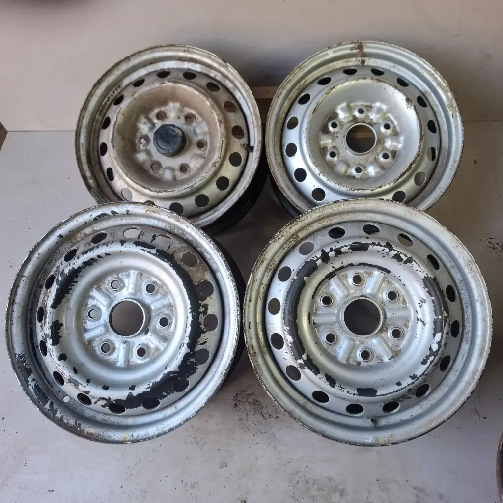 Käytetty Peltivanne 6x139,7 ET45 KR66,6 6x16"