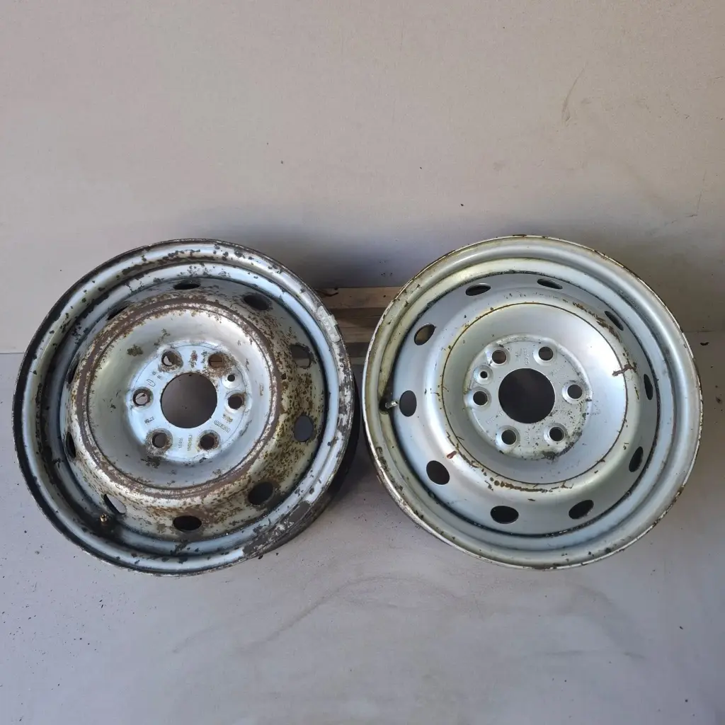 Käytetty Peltivanne 6x125 ET68 KR74,1 6,5x16"