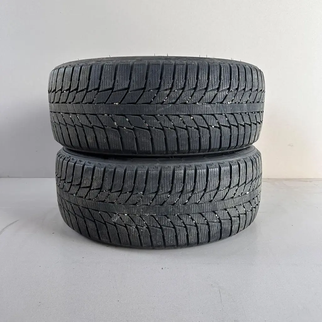 215/50R17 95R XL Triangle Snowlink Käytetty kitkarengas 7mm DOT-21