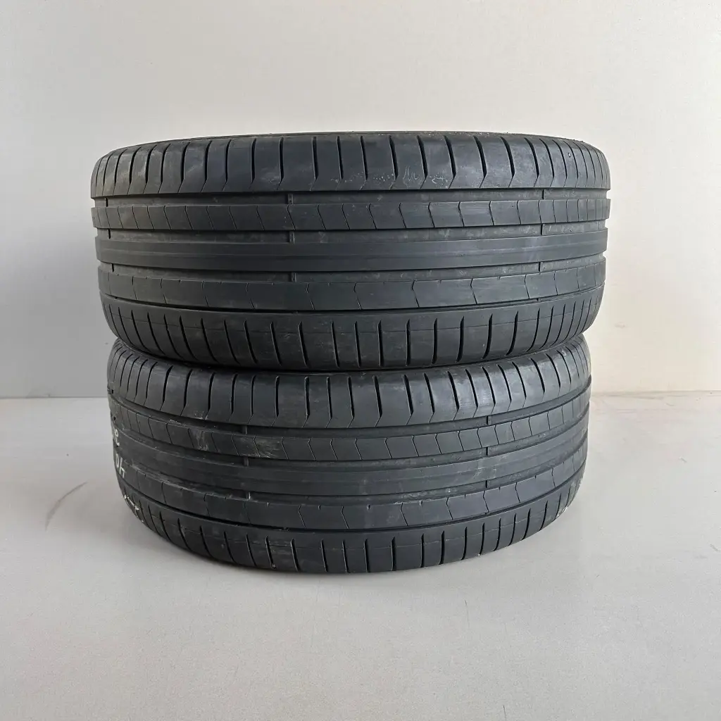 255/40R21 102V Pirelli PZero Käytetty kesärengas 4,5 mm DOT-25