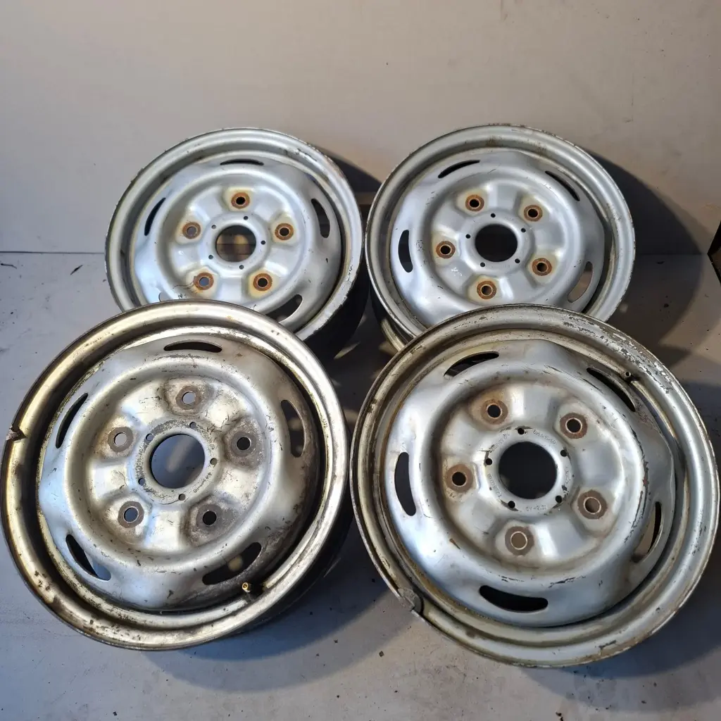 Käytetty Peltivanne 5x160 ET60 KR65,1 5,5x15"