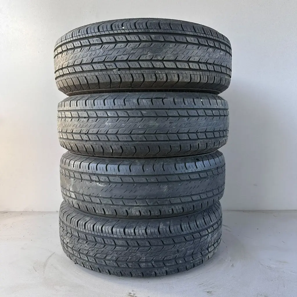 215/70R16 100H Nordexx NU7000 Käytetty kesärengas 4-5,5mm DOT-23