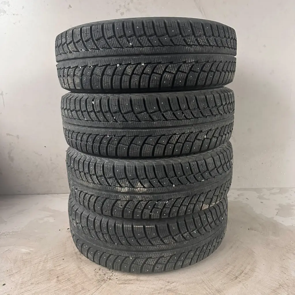 225/65R17 106T XL Matador Agilis Ice 2 SUV Käytetty nastarengas 7-8mm DOT-16