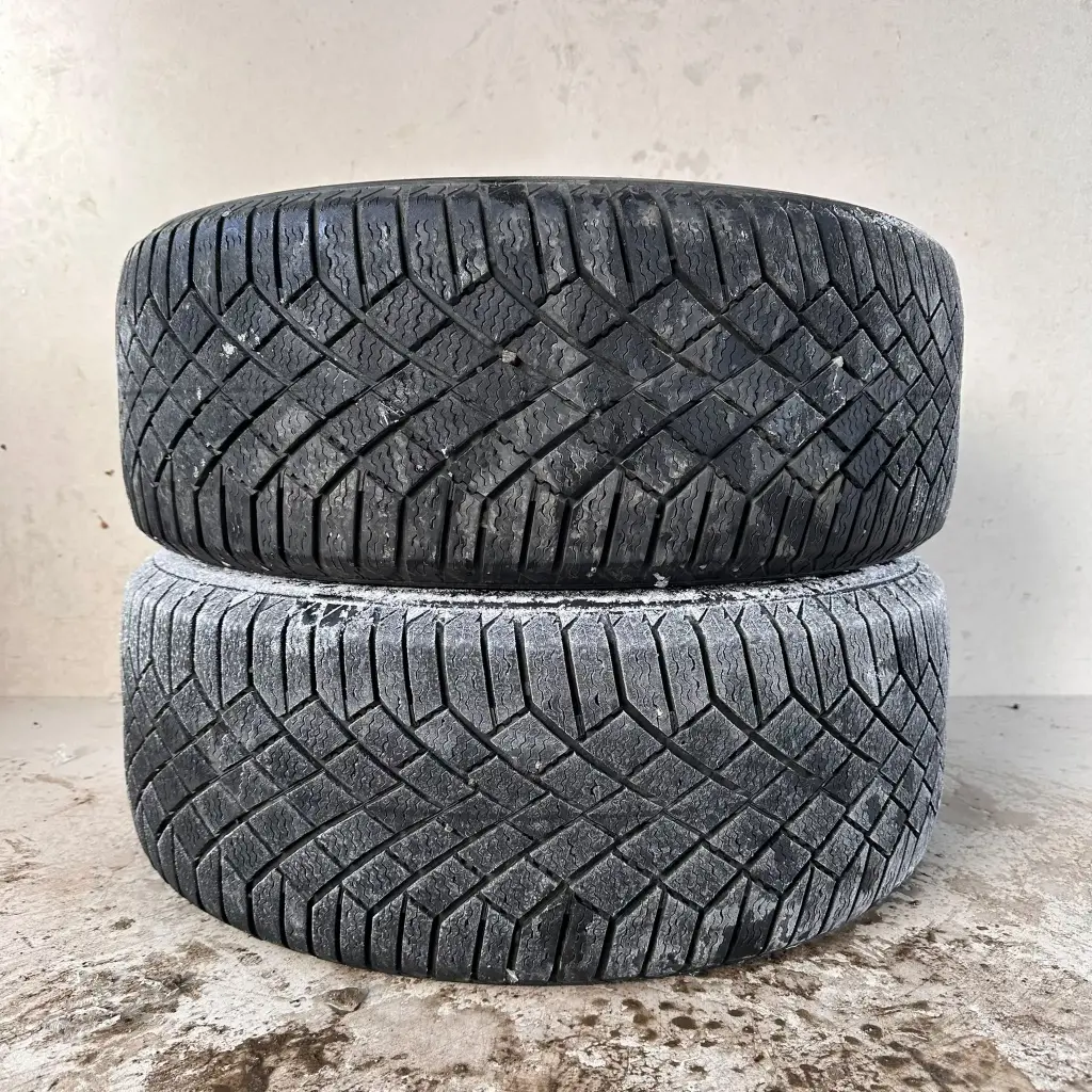 225/55R17 101T XL Continental VikingContact 7 Käytetty kitkarengas 4,5-6mm DOT-19