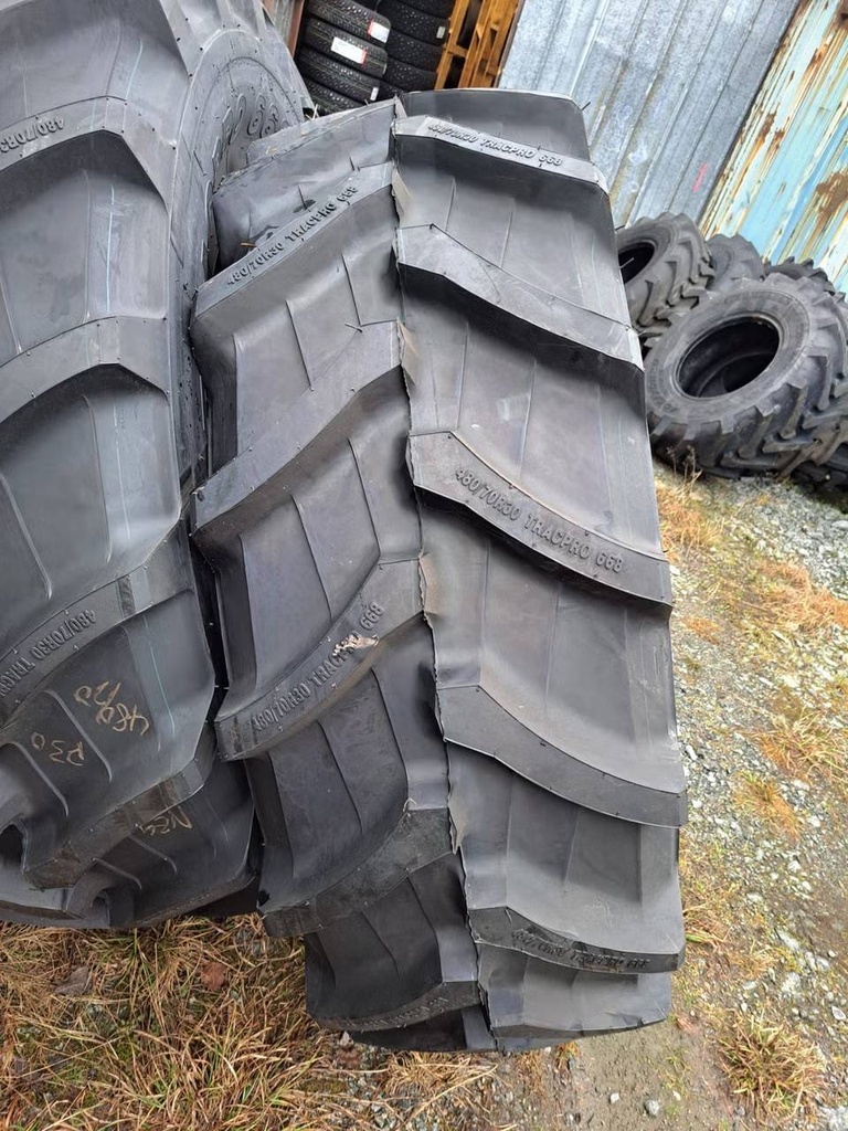 460/85R30 145A8 Neumaster TRACPRO 668 R-1 (18.4R30)
