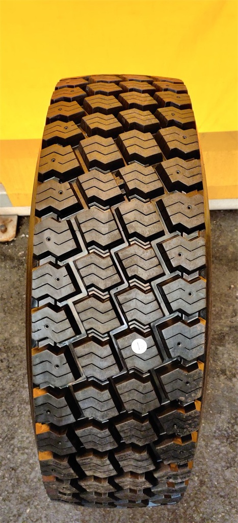 315/70R22.5 156/150L KA PINNOITETTU NOKTOP 21 SIS. 1 BRIDGESTONE RUNKO XL DRIVE