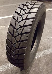 315/80R22.5 156/150L KA PINNOITETTU DY3 SIS. 1 RUNKO DRIVE