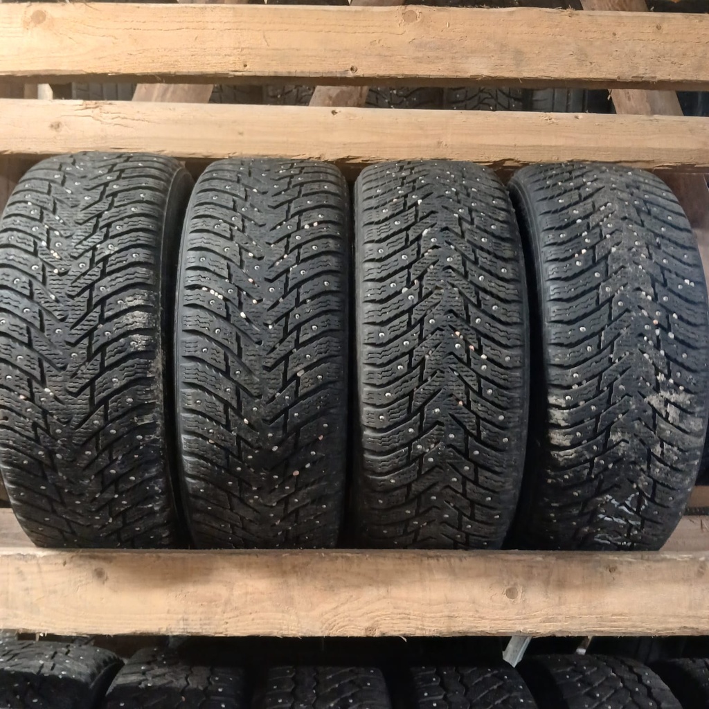 205/55R16 94T Nokian Hakkapeliitta 8 Käytetty 6-7mm DOT-16