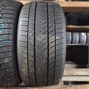 245/40R18 97V Gripmax SureGrip Pro Winte Käytetty kitkarengas 6mm DOT-19 (laidat vähän kuluneet)