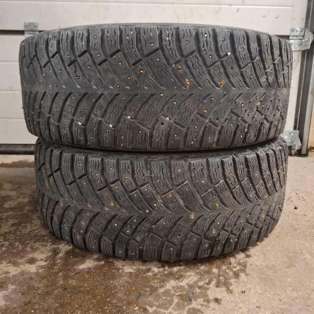 205/60R16 96T XL Michelin X-Ice North 4 Käytetty nastarengas 4-5mm DOT-19