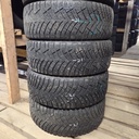 215/55R17 98T Michelin X-Ice North 4 Käytetty nastarengas 4,5mm DOT-21