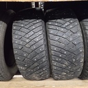 215/55R17 98T Goodyear UltraGrip Ice Arctic Käytetty nastarengas 8mm DOT-20