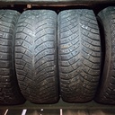 215/60R17 100T Michelin X-Ice North 4 Käytetty nastarengas 3,5-4,5mm DOT-22