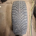 215/65R15 100T XL Nokian Hakkapeliitta 4 Käytetty nastarengas 7mm DOT-05