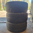 225/40R18 92V Triangle Snowlink TWT02 Käytetty kitkarengas 6-7mm DOT-22