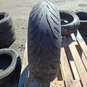180/55ZR17 73W Bridgestone Battlax Sport touring T31R Käytetty MP-Rengas 4-5mm DOT-19