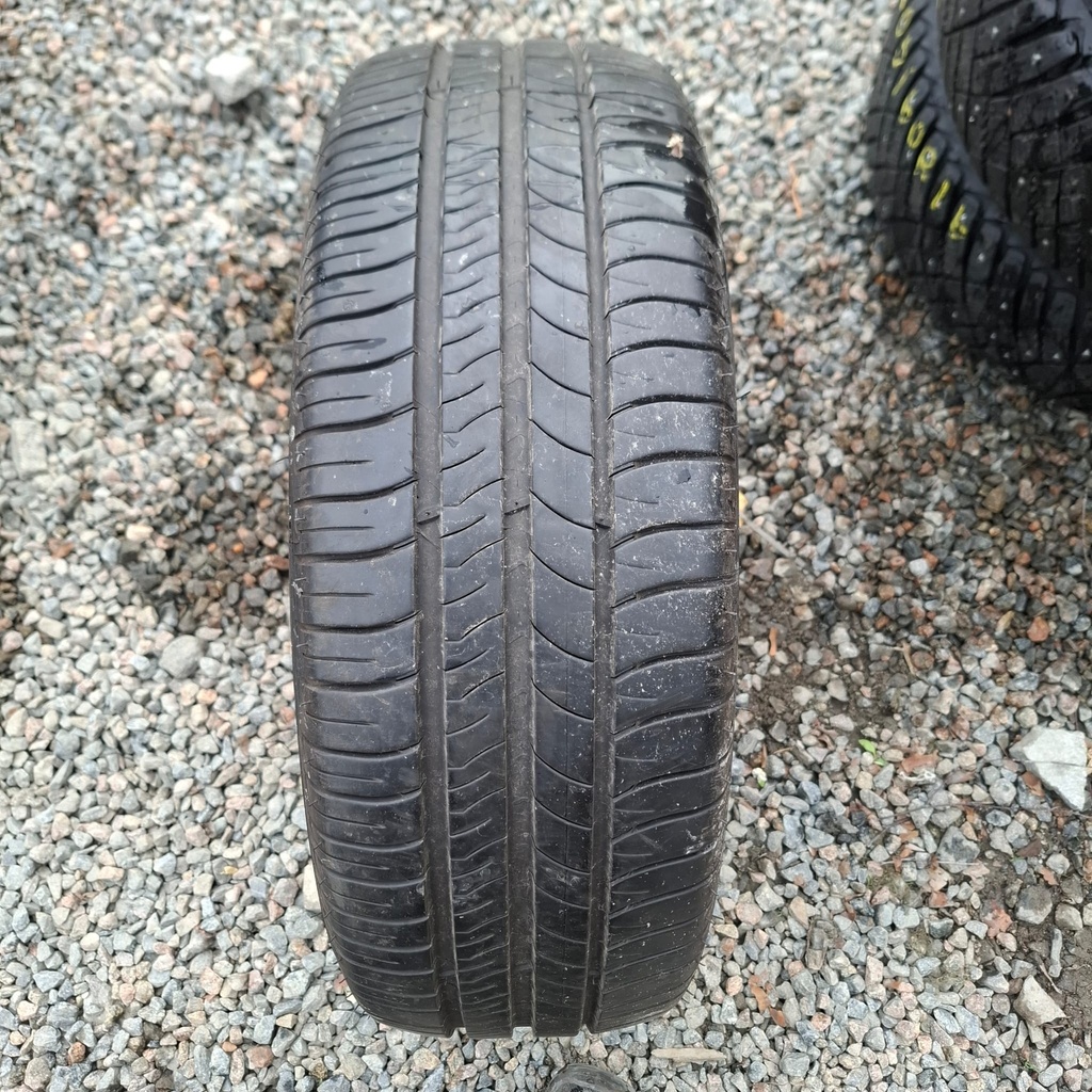 205/60R16 96H XL Michelin Energy Saver Käytetty kesärengas 7mm DOT-13