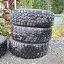 225/65R17 106T XL Falken Espia Ice Käytetty nastarengas 6-8mm DOT-16