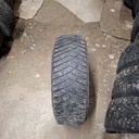 215/65R16 98T Goodyear UltraGrip Käytetty nastarengas 7mm DOT-12