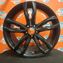 Käytetty BMW M Double Spoke 434 vannesarja 5x120 ET33 8,5x20" ja ET44 9x20" KR72,6 (vanteet pulveri maalattu mustaksi)