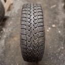 225/70R15C 112/110Q Kumho PowerGrip KC11 Käytetty nastarengas 9,5mm DOT-13