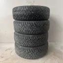 175/65R15 88T XL Nokian Hakkapeliitta 8 Käytetty nastarengas 6,5-7,5mm DOT-15