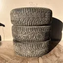 235/55R18 104T Kumho WinterCraft Ice WI32 SUV Käytetty nastarengas 7,5-8mm DOT-25